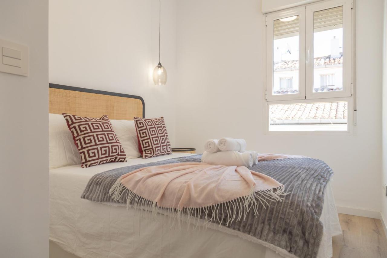 Loft Con Terraza Madrid Salitre Temporal Apartment Exterior photo